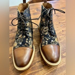 Taft Boot Jack boot in Eden. Hardly worn. Great condition.